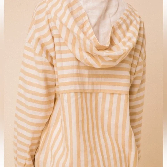 Hem & Thread Tan and White Striped Jacket - Picture 2 of 12